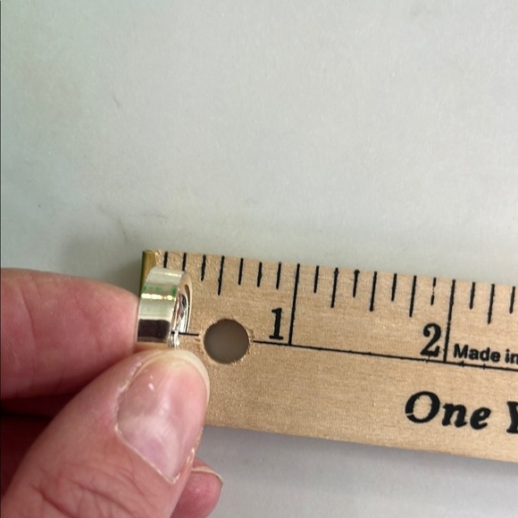 Elegant Silver Hoop Earrings - Picture 4 of 4